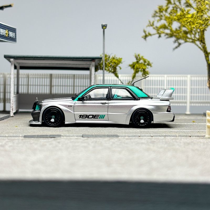 1:64 Scale Mercedes-Benz 190E W201 Evo II Modified Diecast Model Car