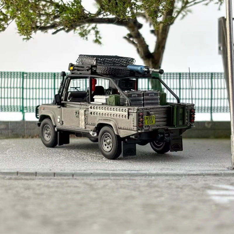 1:64 Land Rover Defender Diecast Model Muddy Off-Road Adventure Livery